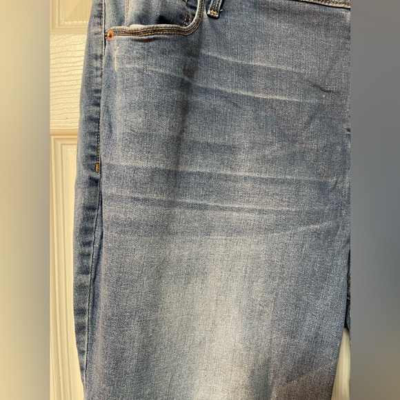 OLD NAVY Rockstar High Rise Medium Wash Size 18 Regular - Picture 4 of 9